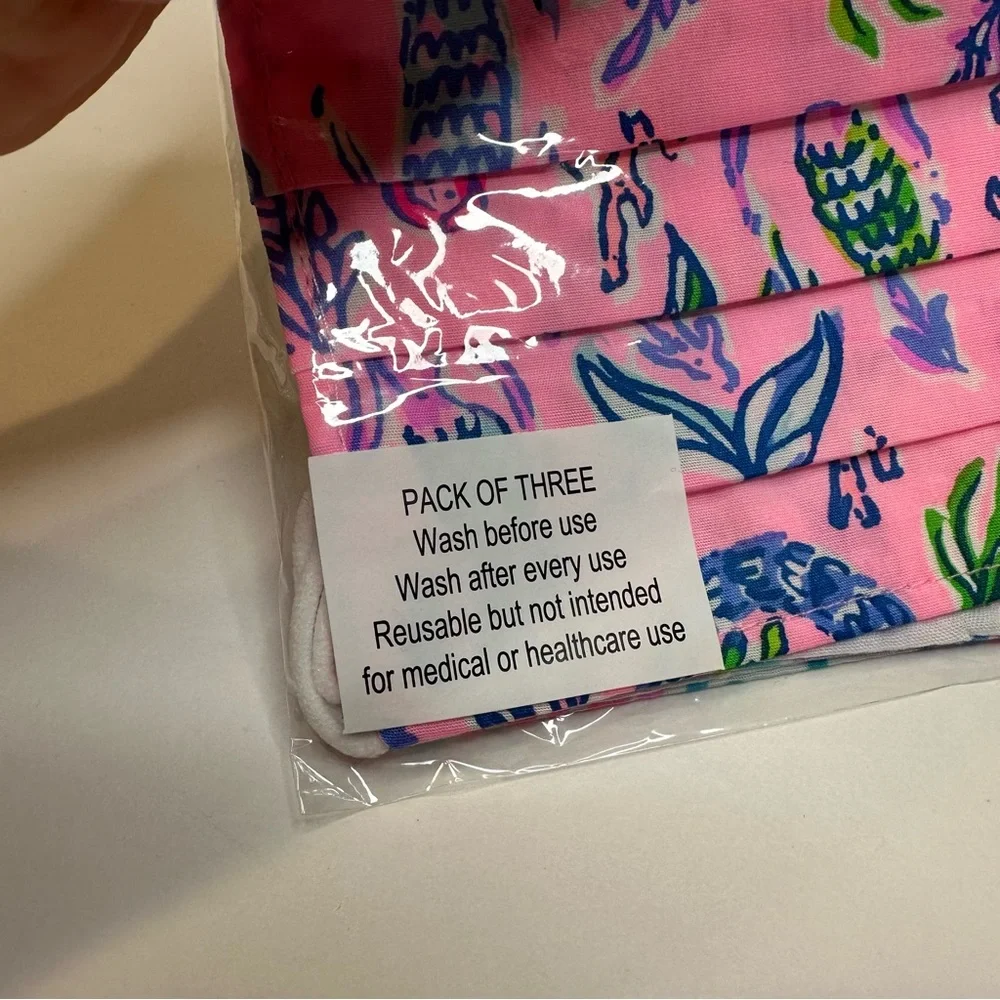 NEW Lilly Pulitzer adult Face Masks 3 Pack Lilly’s favorite rainbow pack